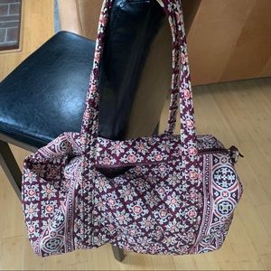 Vera Bradley Small duffle— BARELY USED